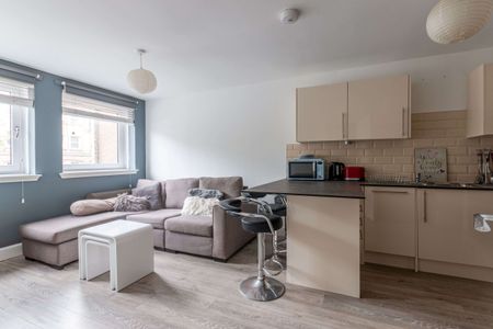 50P - St Leonards Street, Edinburgh, EH8 9RN - Photo 2