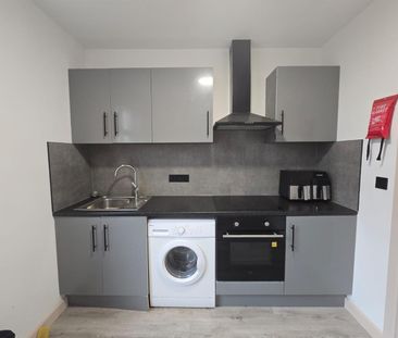 5 Benhill Road, Sutton SM1, London - Photo 5