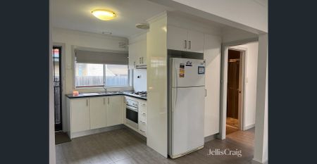 Two-Bedroom Delight - Photo 3