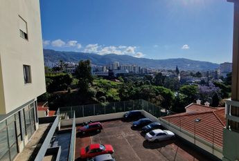 Apartamento T3 com Vista para a Cidade - Funchal, Quinta Magnólia