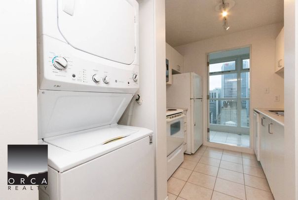 2204 438 Seymour Street, Vancouver - Photo 1