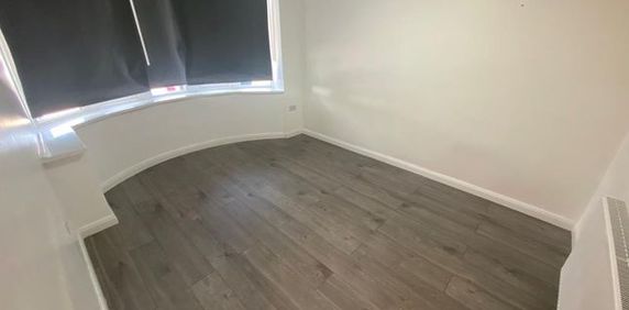 Ribchester Avenue, Greenford - Photo 2