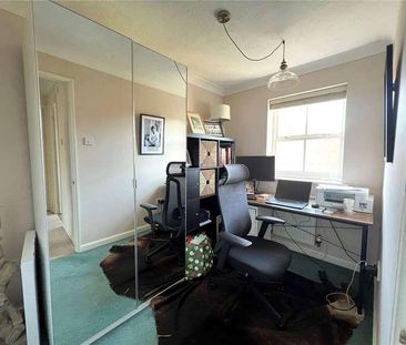 Tench Way, Romsey, Hampshire, SO51 - Photo 5