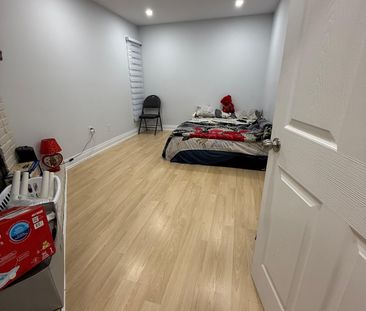 For Lease - 20 Wright Crescent Unit# Room 1, Ajax, Ontario - Photo 2