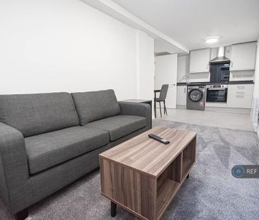 1 bedroom flat to rent - Photo 2