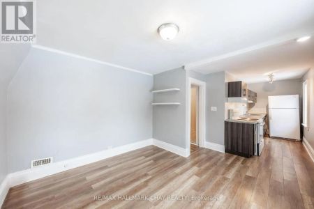 18 EUGENIA STREET - Photo 2