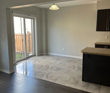 For Lease - 5 Hines Street, Brampton, Ontario - Photo 5