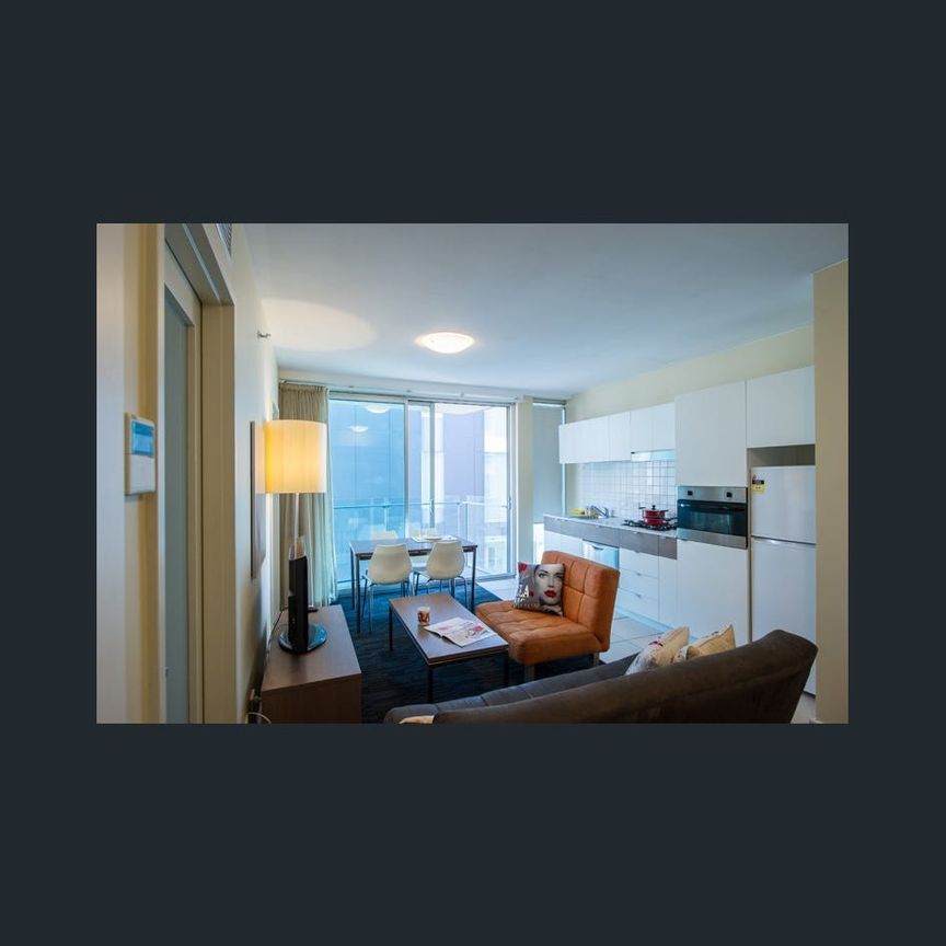 Fully Furnished Shared Accommodation available in Semester 1 2025! - Photo 1