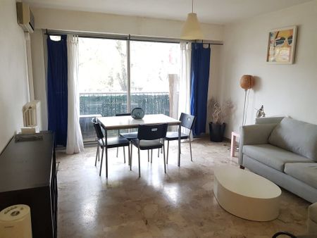 Location Appartement 2 pièces 56 m2 à Montpellier - Photo 2
