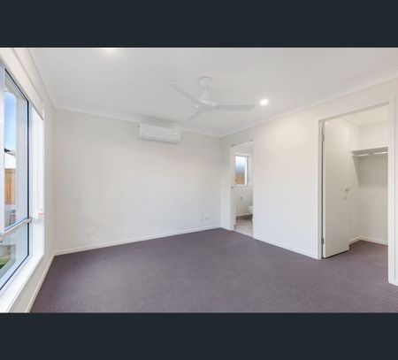 23 Makepeace Circuit, Banya, Qld 4551 - Photo 4