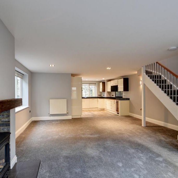 3 bedroom end of terrace house to rent - Photo 1