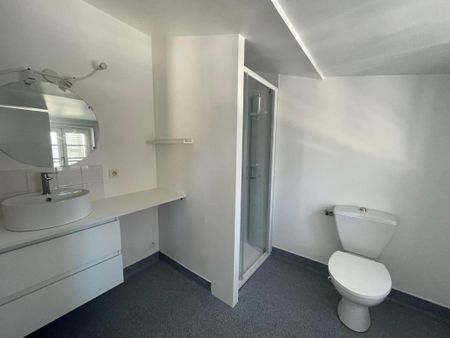 Location Appartement 2 pièces 33m² LA ROCHELLE 17000 - Photo 3