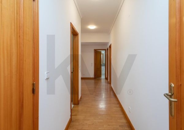 Apartamento T4 em Lisboa