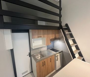 Location Appartement 1 pièce 18m² LA ROCHELLE 17000 - Photo 3