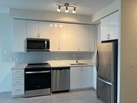 For Lease - 38 Annie Craig Drive Unit# 2112, Toronto, Ontario - Photo 2