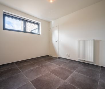 VICHTE - Lichtrijk en energiezuinig appartement met 2 SLPK én ruim ... - Photo 3