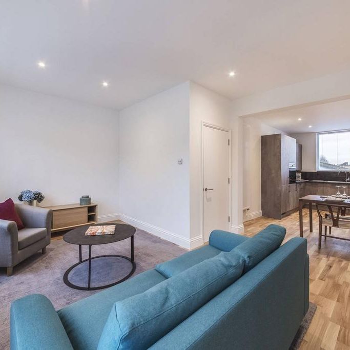 2 bedroom maisonette to rent - Photo 1