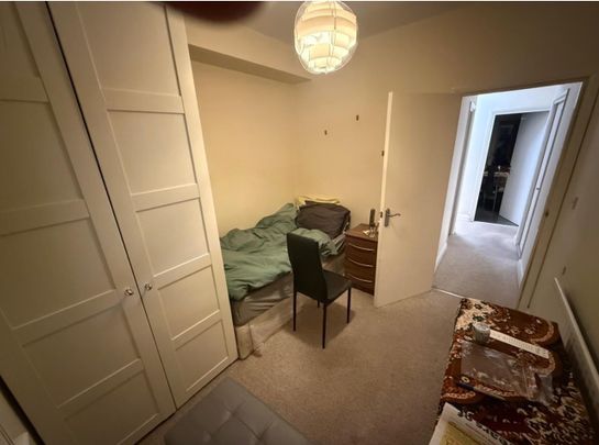 Room in a Shared Flat, Harrow Road, W9 - Photo 1