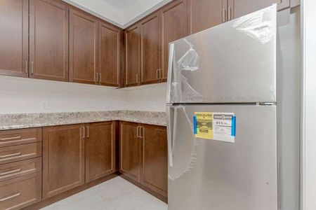 For Lease - 166 Deerpath Drive Unit# 48, Guelph, Ontario - Photo 5
