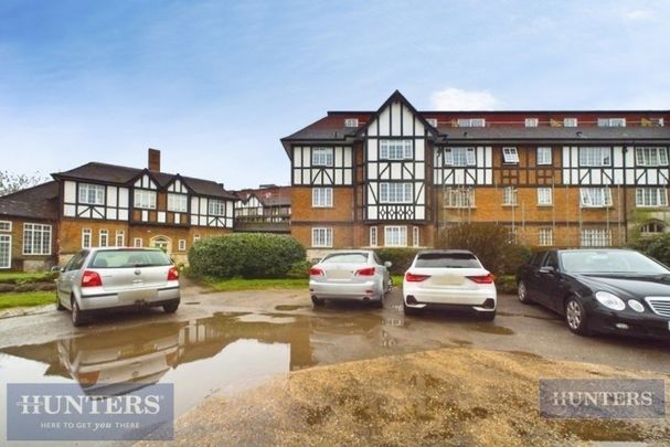 1 bedroom Flat To Let - Photo 1