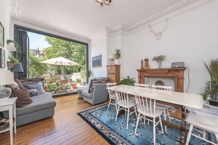 5 bedroom terraced house to rent - Photo 3