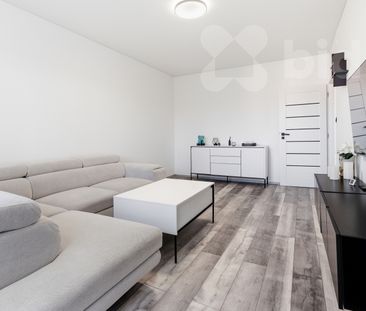 Pronájem bytu 2+1 55 m² - Photo 1