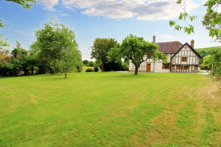 3 bedroom detached house to rent - Photo 5