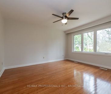 For Lease - 22 Fabian Place, Toronto, Ontario - Photo 2