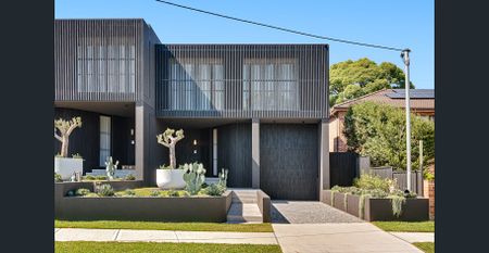 Near New Architecturally Designed Duplex Offering Unparalleled Level of Luxury - Photo 2