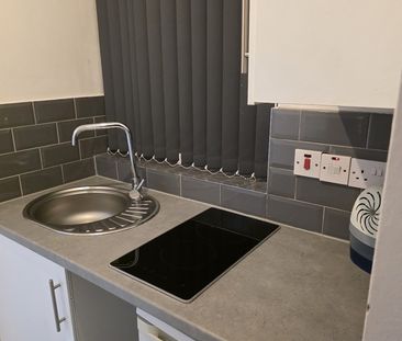 Room in a Shared House, Charlton Lane, SE7 - Photo 6