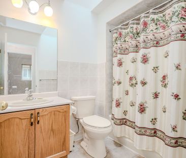 For Lease - 2887 Darien Road, Burlington, Ontario - Photo 1