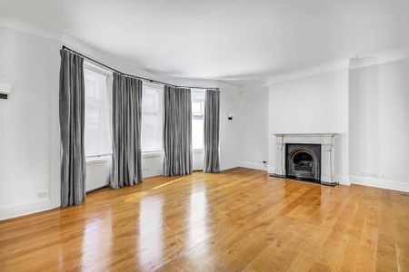 3 bedroom flat to rent - Photo 2