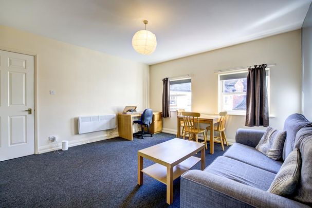 2 bedroom flat to rent - Photo 1