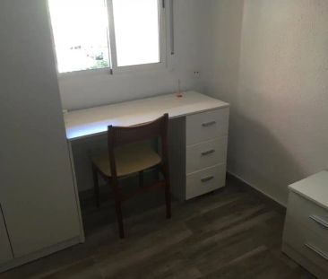 Piso de alquiler en Calle Poeta Mas y Ros, L'Illa Perduda - Photo 3