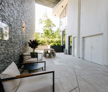 1709/36 Lambert Street, Kangaroo Point, Qld 4169 - Photo 6