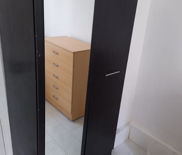 Room in a Shared Flat, Devons Road, E3 - Photo 2