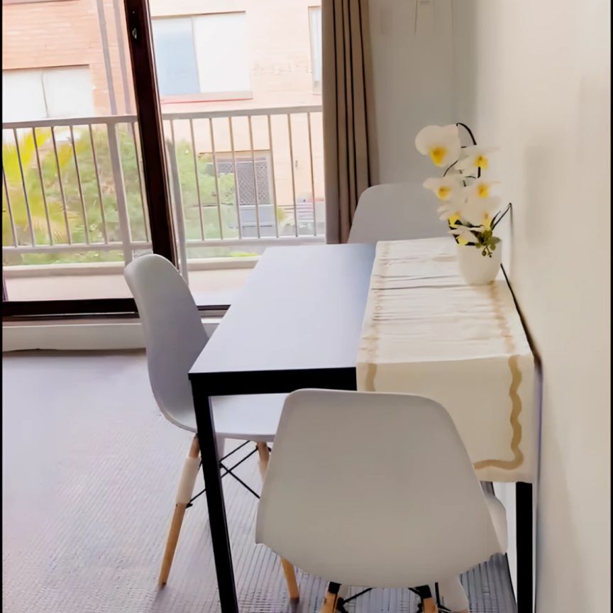 2 bed 1 bath - Photo 1