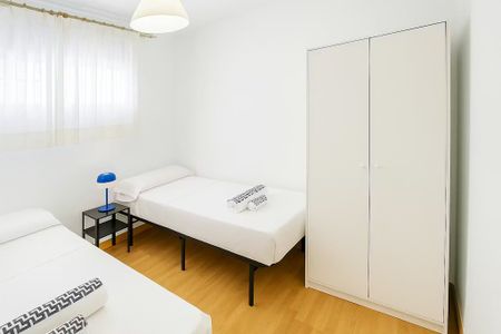 Calle de Hernán Cortés, Leganés, Community of Madrid 28911 - Photo 3