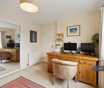 4 bedroom detached house to rent - Photo 5