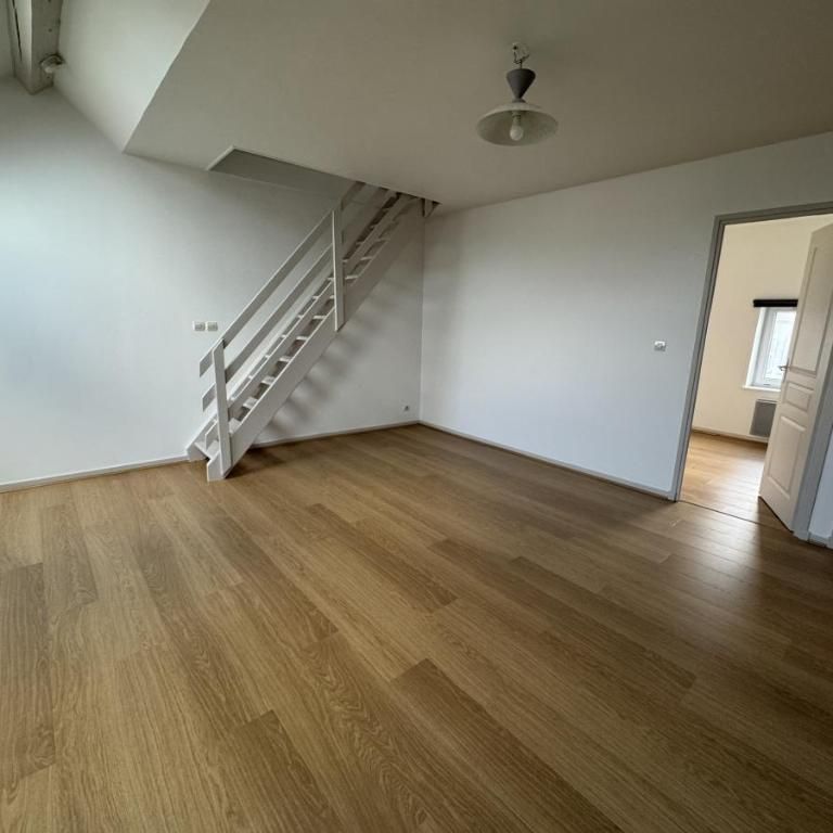 AMIENS CENTRE APT F3 DUPLEX LIBRE DE SUITE AVEC PARKING DANS COUR SECURISEE - Photo 1