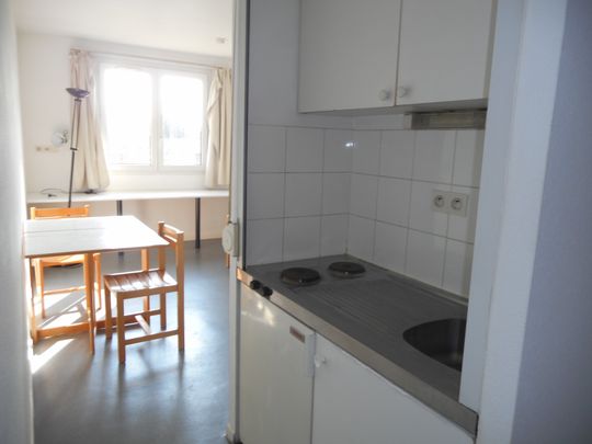 Studio AVENUE DE LAON - Photo 1