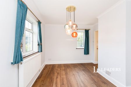 3 bedroom house to rent Send Road, Send, GU23 - Photo 4