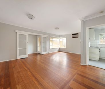 8 Windsor Ave, McKinnon VIC 3204 - House For Rent | Domain - Photo 5