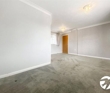 4 bedroom end of terrace house to rent - Photo 4