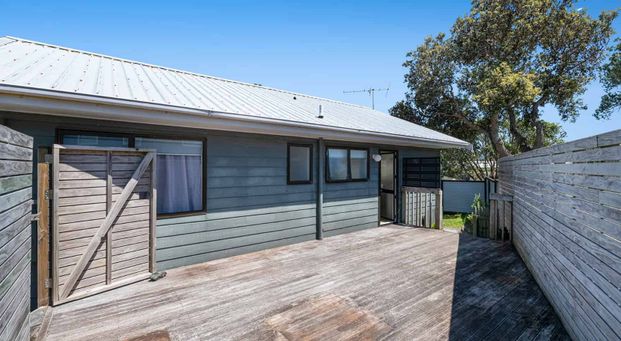 Move in ready for Summer! - Photo 1