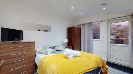 Studio to rent - Photo 5