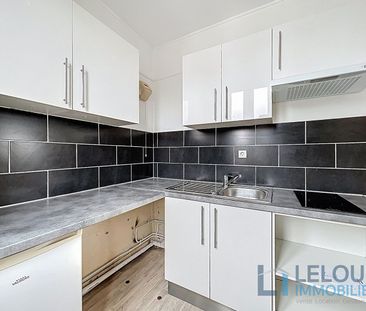 Location Appartement 2 pièces 43m² ROUEN 76000 - Photo 2