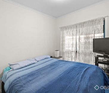 QUIET CUL DE SAC POSITION IN SOUTH SIDE LOCATION! - Photo 6