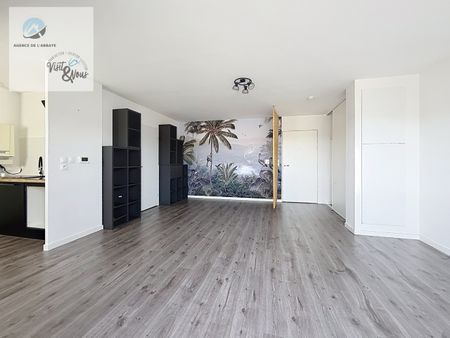Location Appartement 1 pièce 35m² - Photo 4