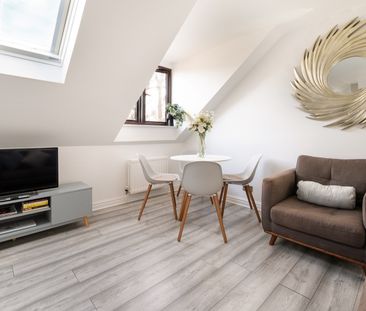 2 Bed Flat, Rhema Court, RG1 - Photo 2